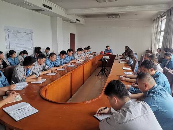 中科濮原公司召开“保生计，降本增效大会商”带头会